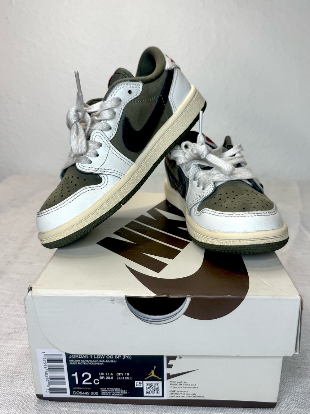 Nike Jordan 1 Low SP Kids Sneakers in Olive/White/Black Travis  Scott PS 12C